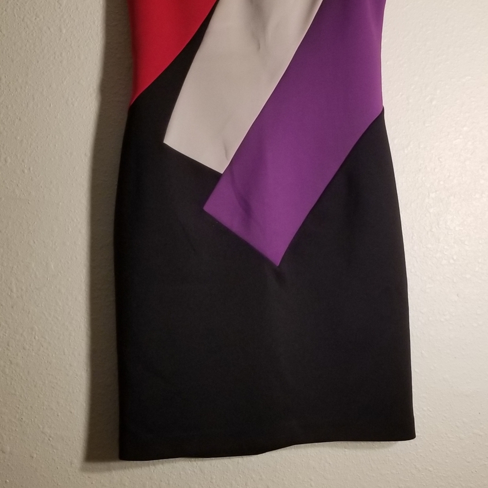 Beautiful Calvin Klein Dress - Picture 7 of 7